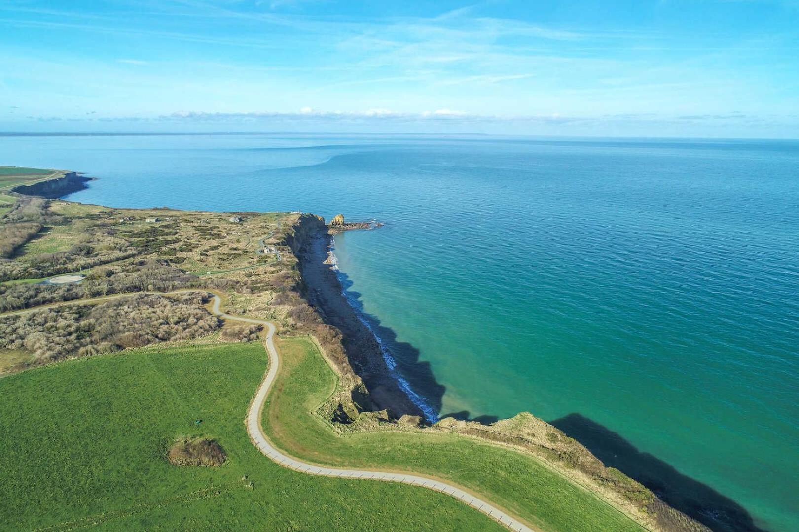 Gite 4 Personnes Avec Piscine Et Bain Nordique Proche Des Plages Du Debarquement Le Manoir  Buitenkant foto