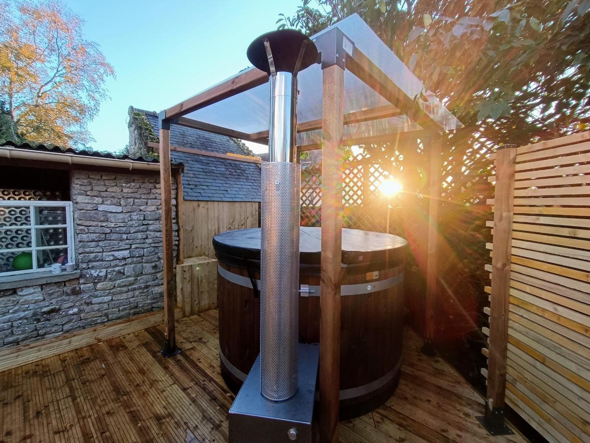 Gite 4 Personnes Avec Piscine Et Bain Nordique Proche Des Plages Du Debarquement Le Manoir  Buitenkant foto